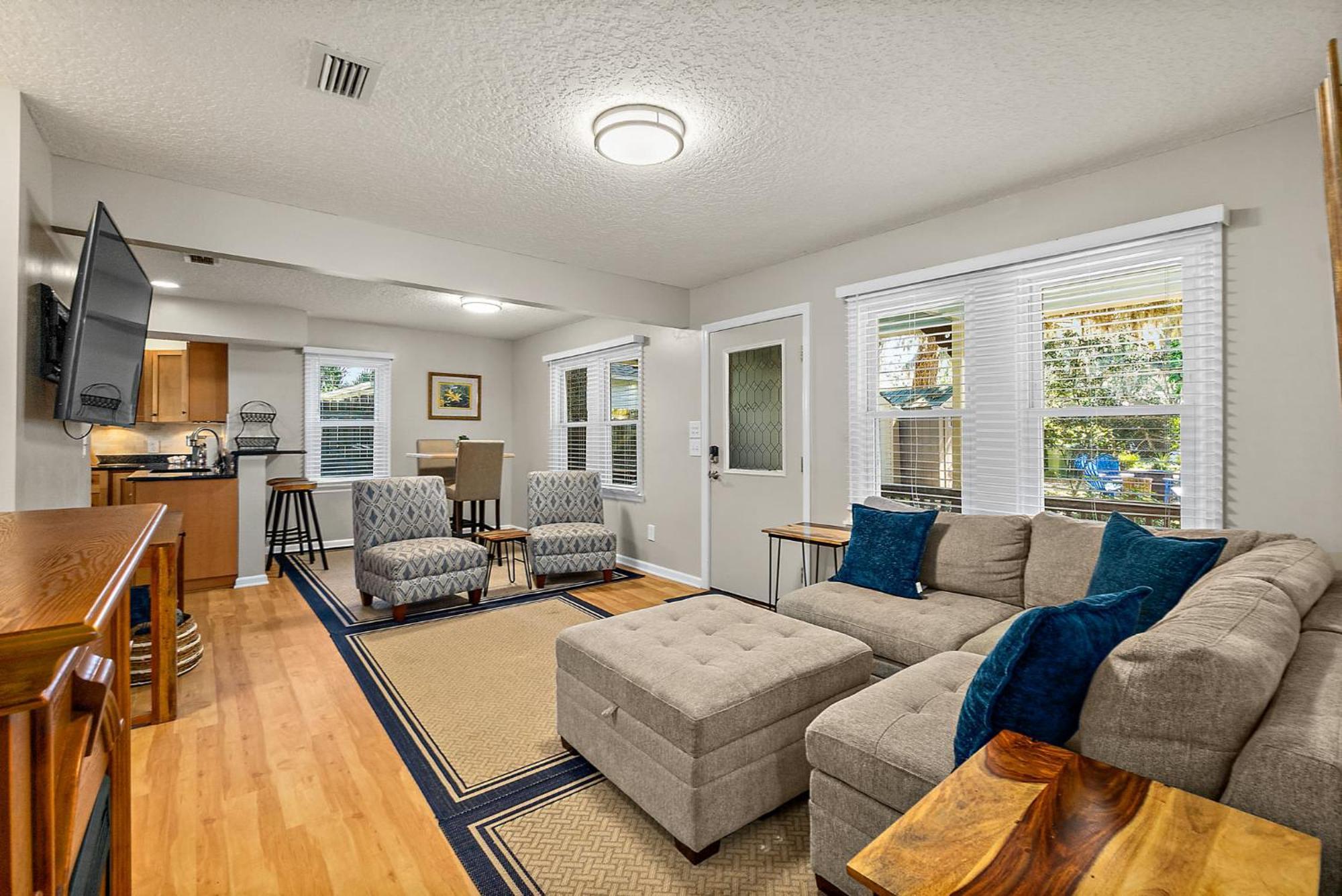 Вилла Fullerwood Park Retreat, 5 Min To Downtown, Sleeps 6 Сент-Огастин Экстерьер фото